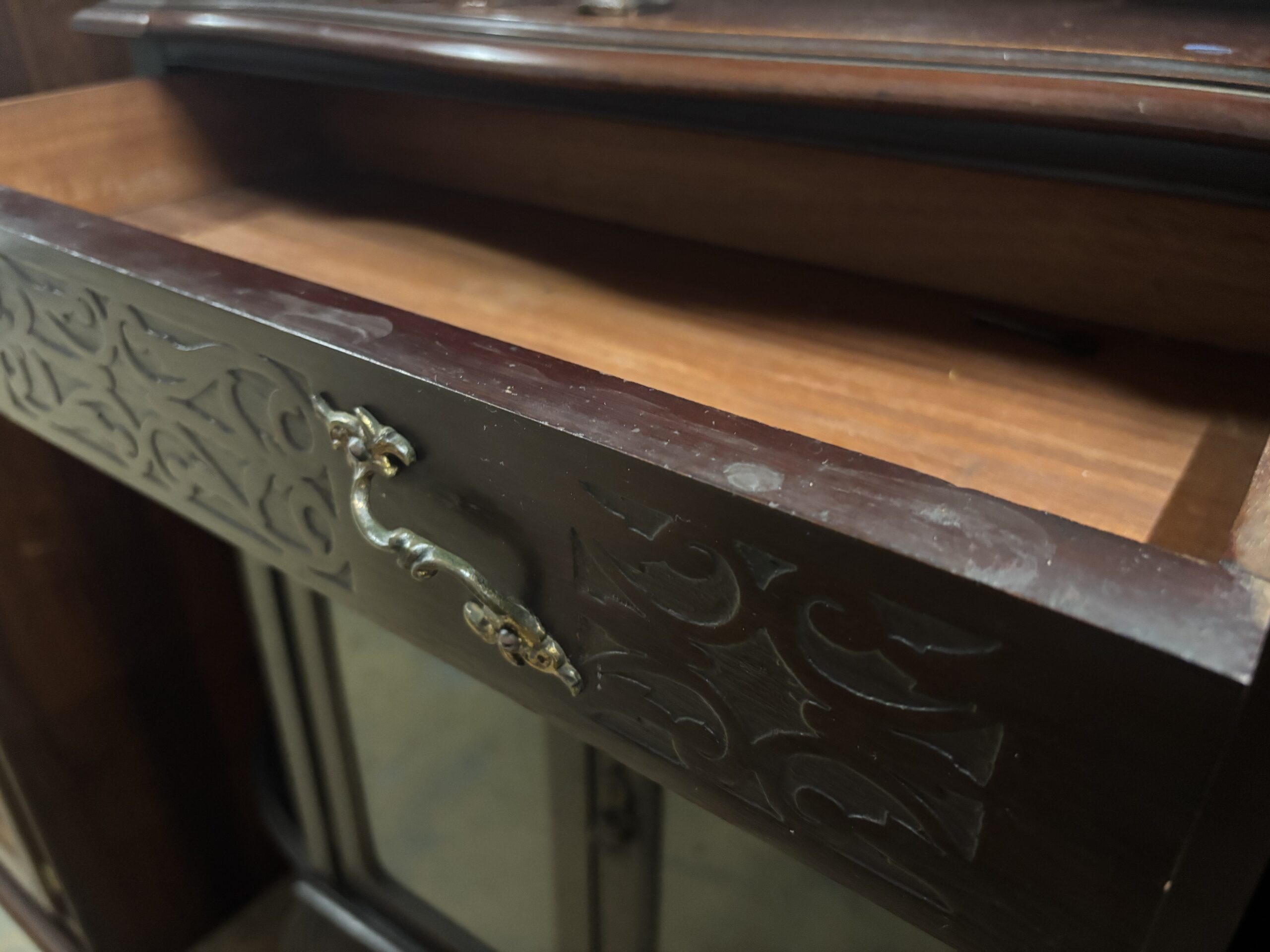 Edwardian / Late Victorian Display Cabinet with Mirror Back - Image 5