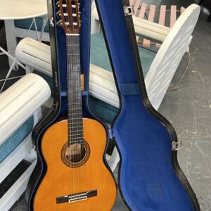 Yamaha G-235 Classical Acoustic Guitar with Hard Case