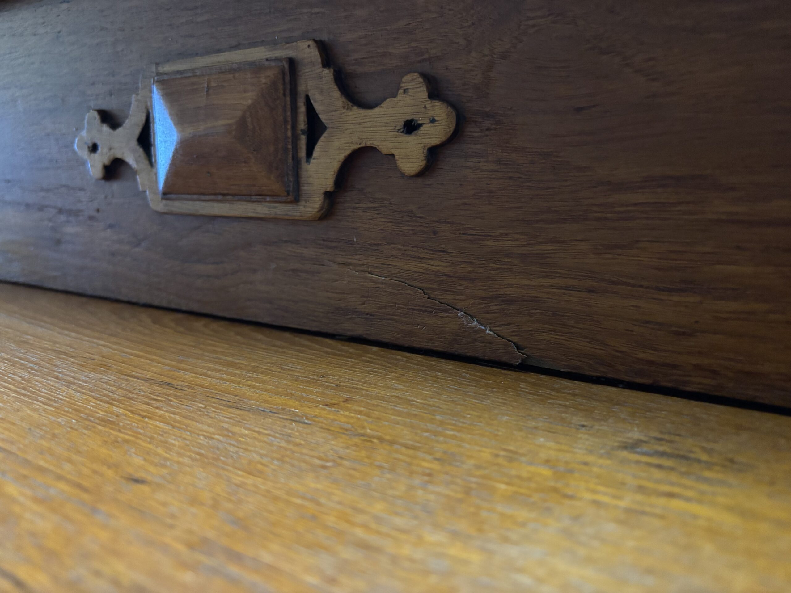 Vintage Teak Sideboard with Turned Legs & Gallery Back Rail - Image 4