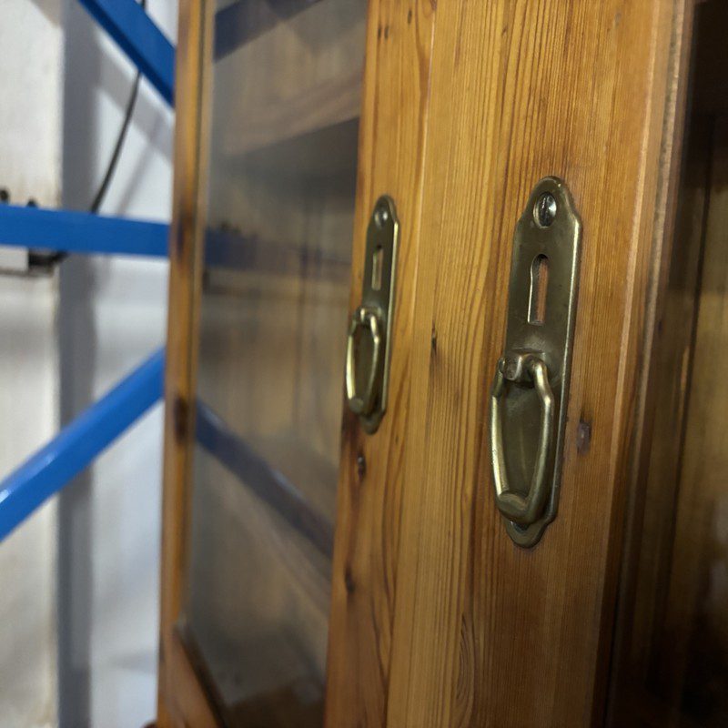 Oregon Pine Display Cabinet with Glass Doors - Image 5