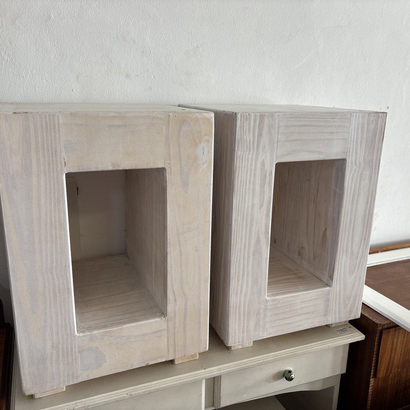 Pair of Whitewashed Wooden Pedestal Display Blocks - Image 3