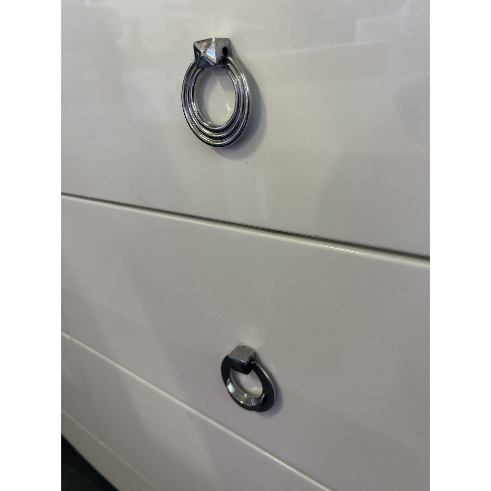 White High-Gloss 6 Drawer Chest with Ring Pull Handles - Image 3