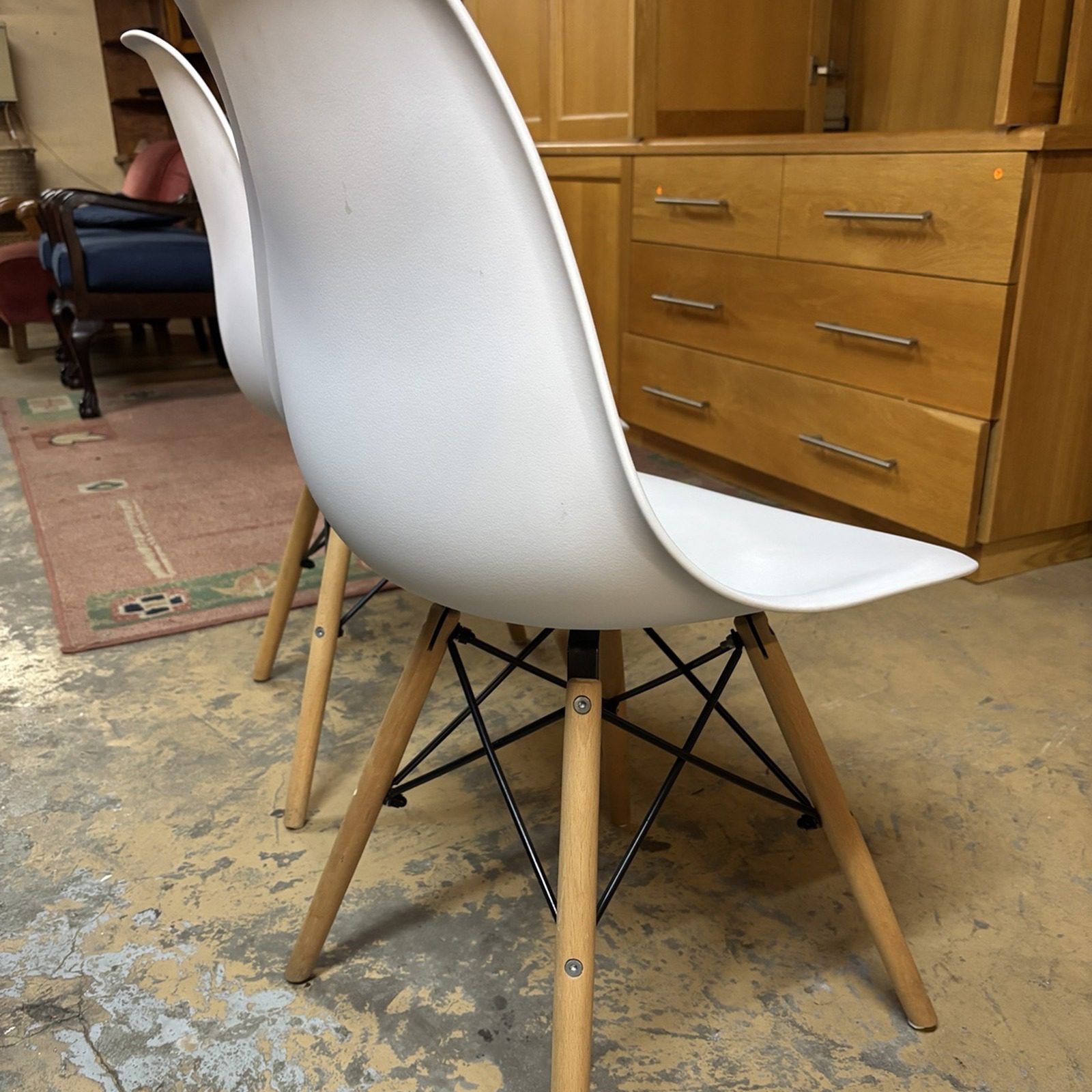Set of 6 White Café Dining Chairs with Timber Legs - Image 2
