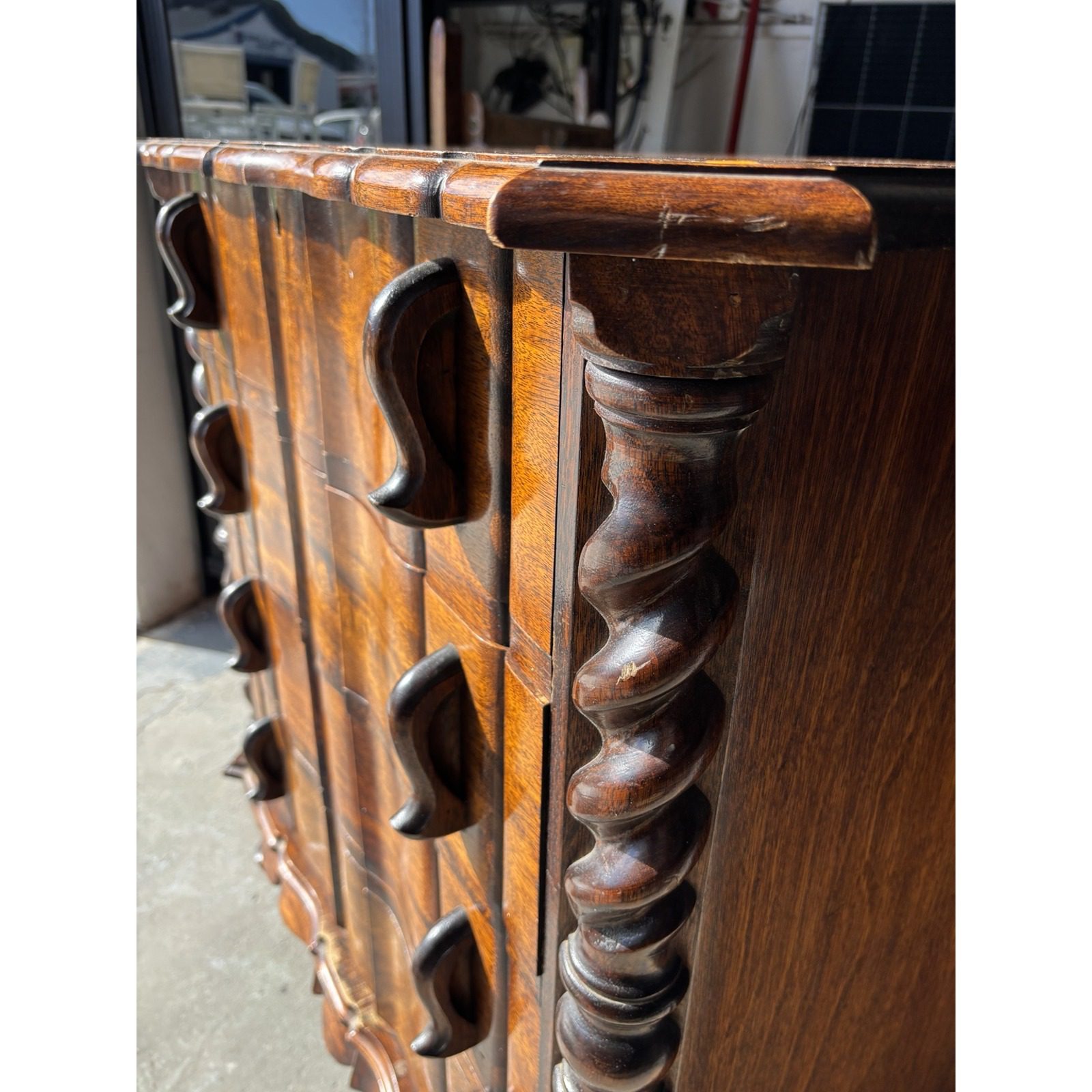 Antique-Style Barley Twist 4 Drawer Chest - Image 3
