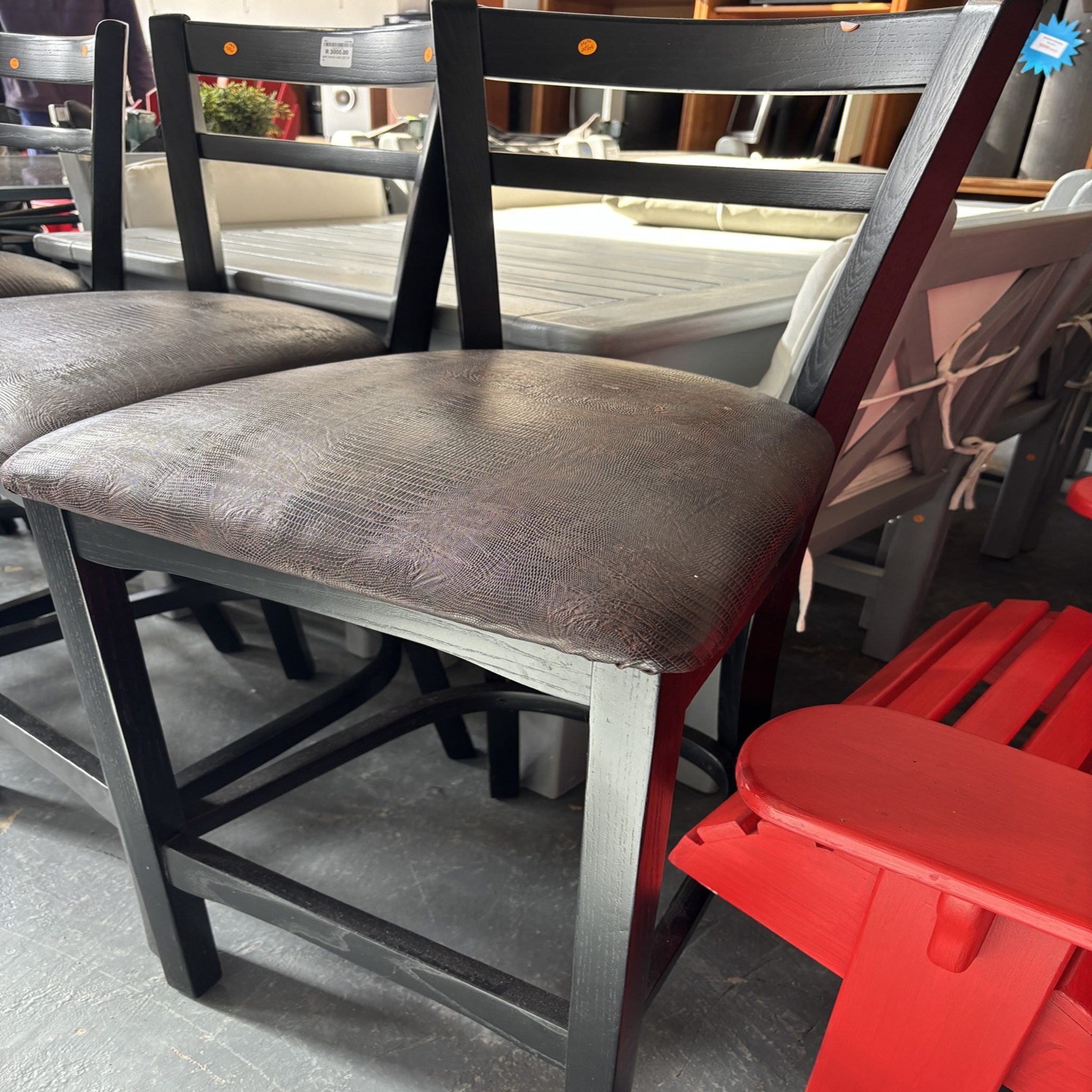 Dark Wooden Bar Chairs with Cushioned Seats (Set of 4) - Image 3
