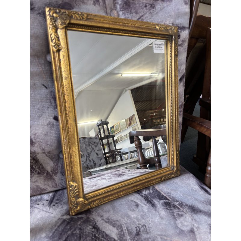 Vintage Rectangular Gilt Framed Mirror - Image 2