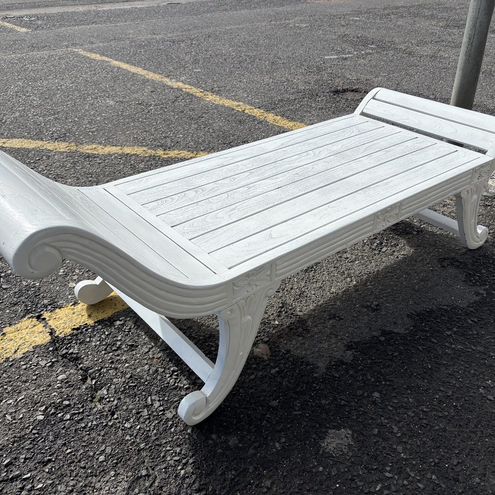 Classic White Wooden Cleopatra Bench - Image 2